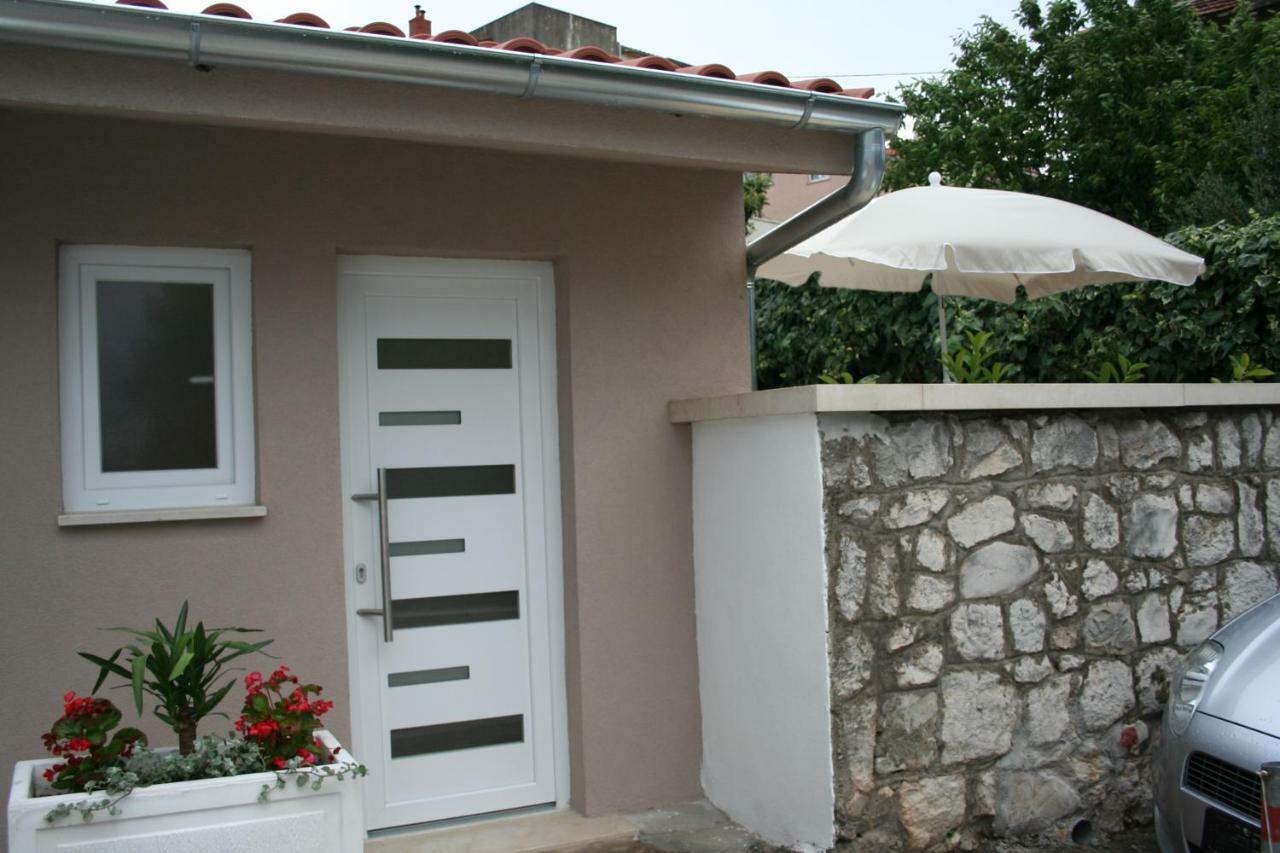 Room With Garden Split Exterior foto