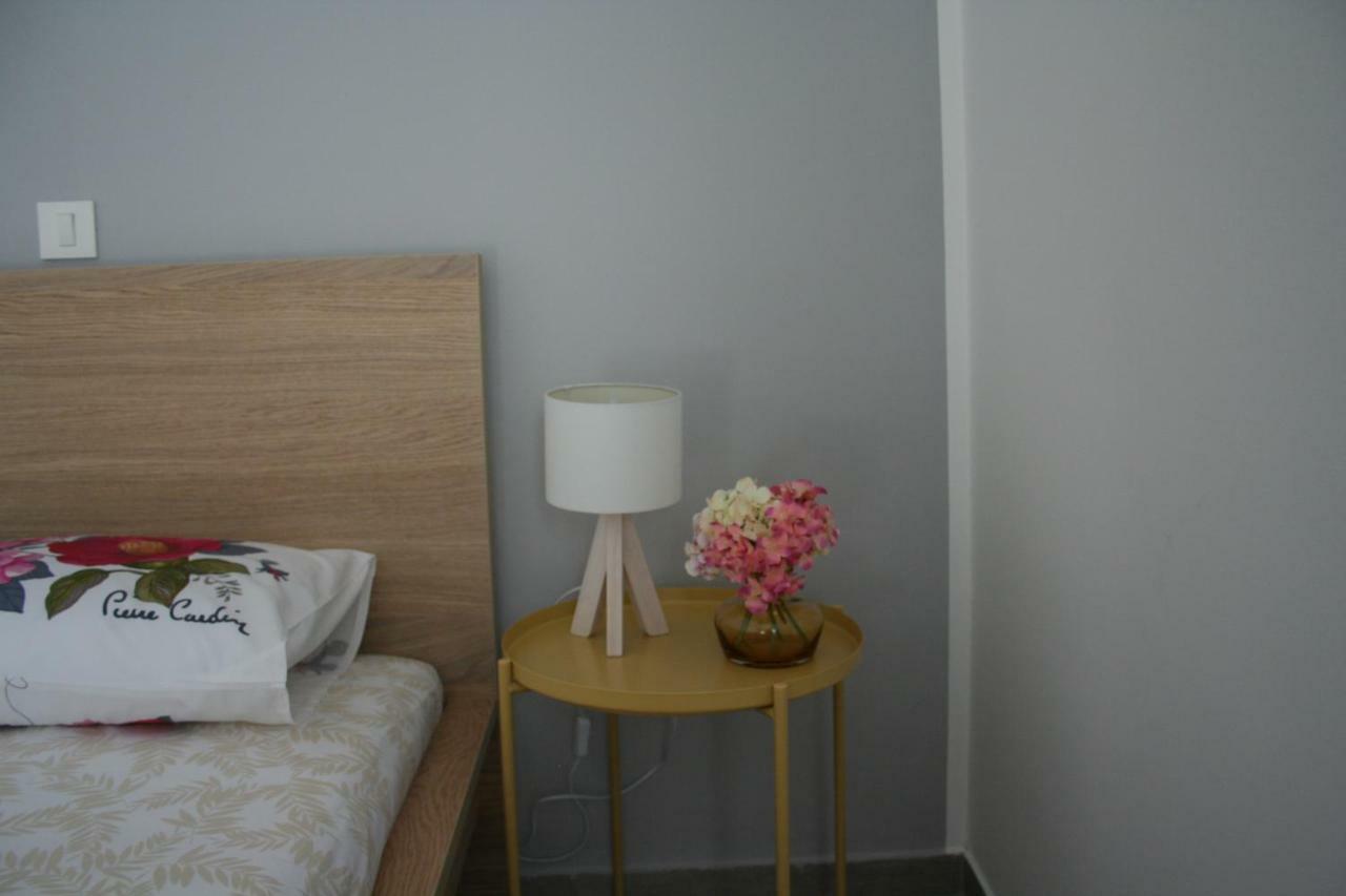 Room With Garden Split Exterior foto