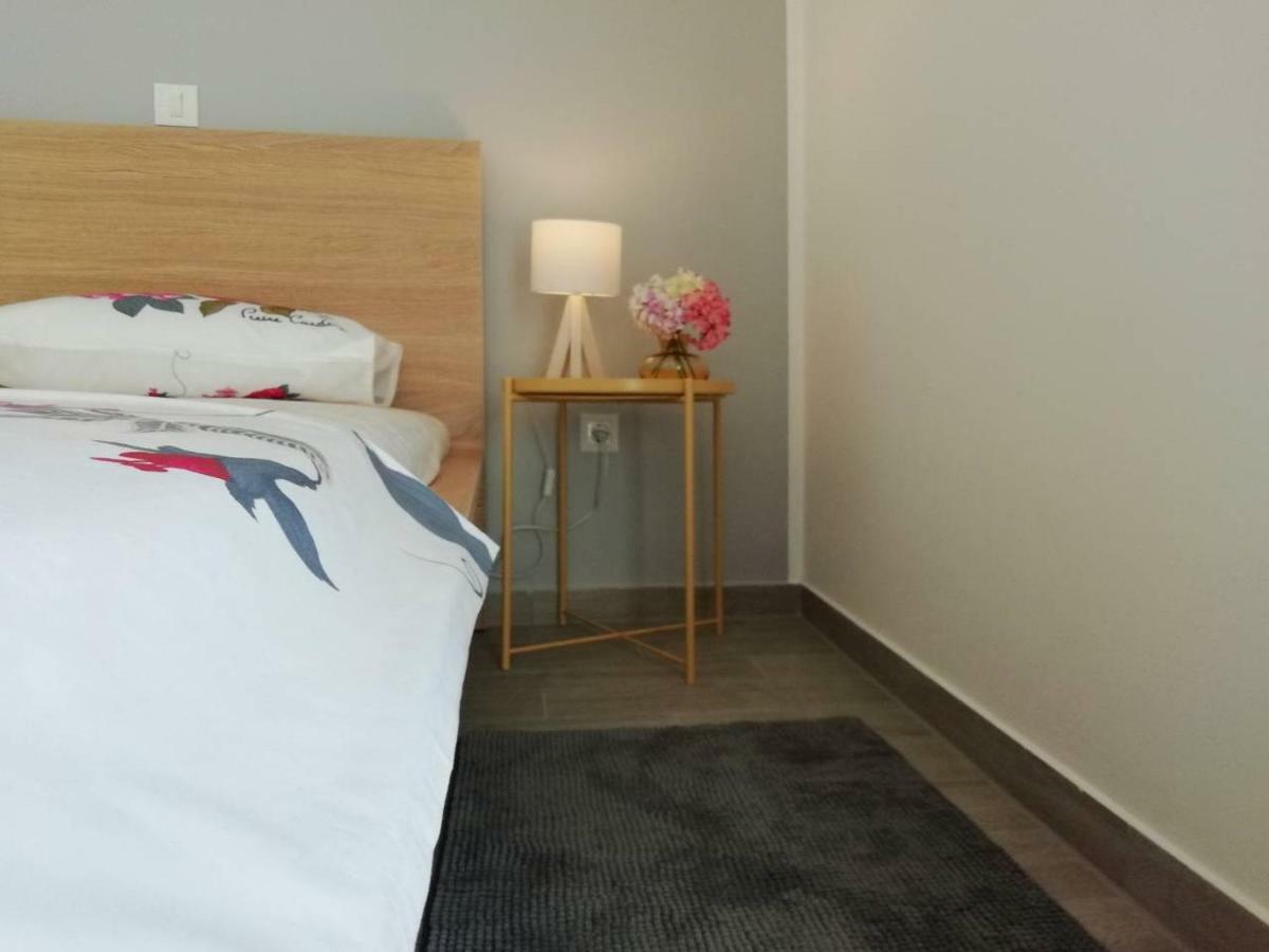 Room With Garden Split Exterior foto